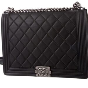 Chanel Boy Bag Large Black leather